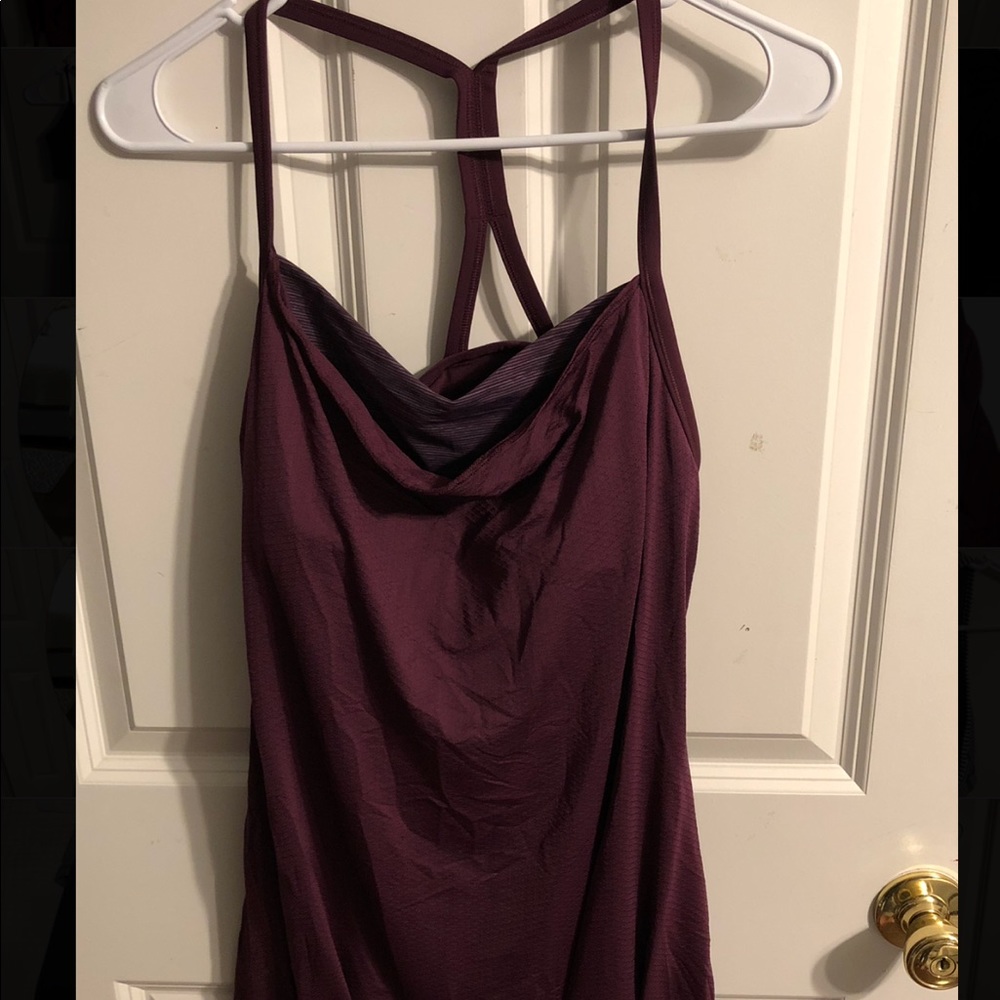 Lululemon layered workout top